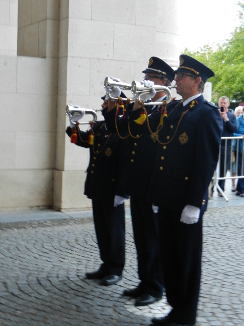Images/0021The Ceremony begins.jpg